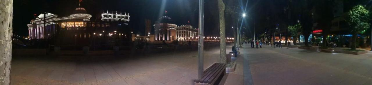 Calla 5 Apartment - Main Square, In The City Shopping Center - Parking Slot With Security And Video Camera Üsküp Dış mekan fotoğraf