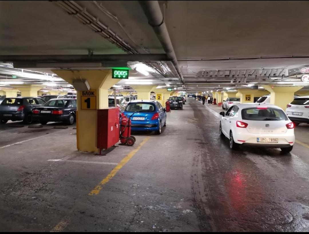 Calla 5 Apartment - Main Square, In The City Shopping Center - Parking Slot With Security And Video Camera Üsküp Dış mekan fotoğraf