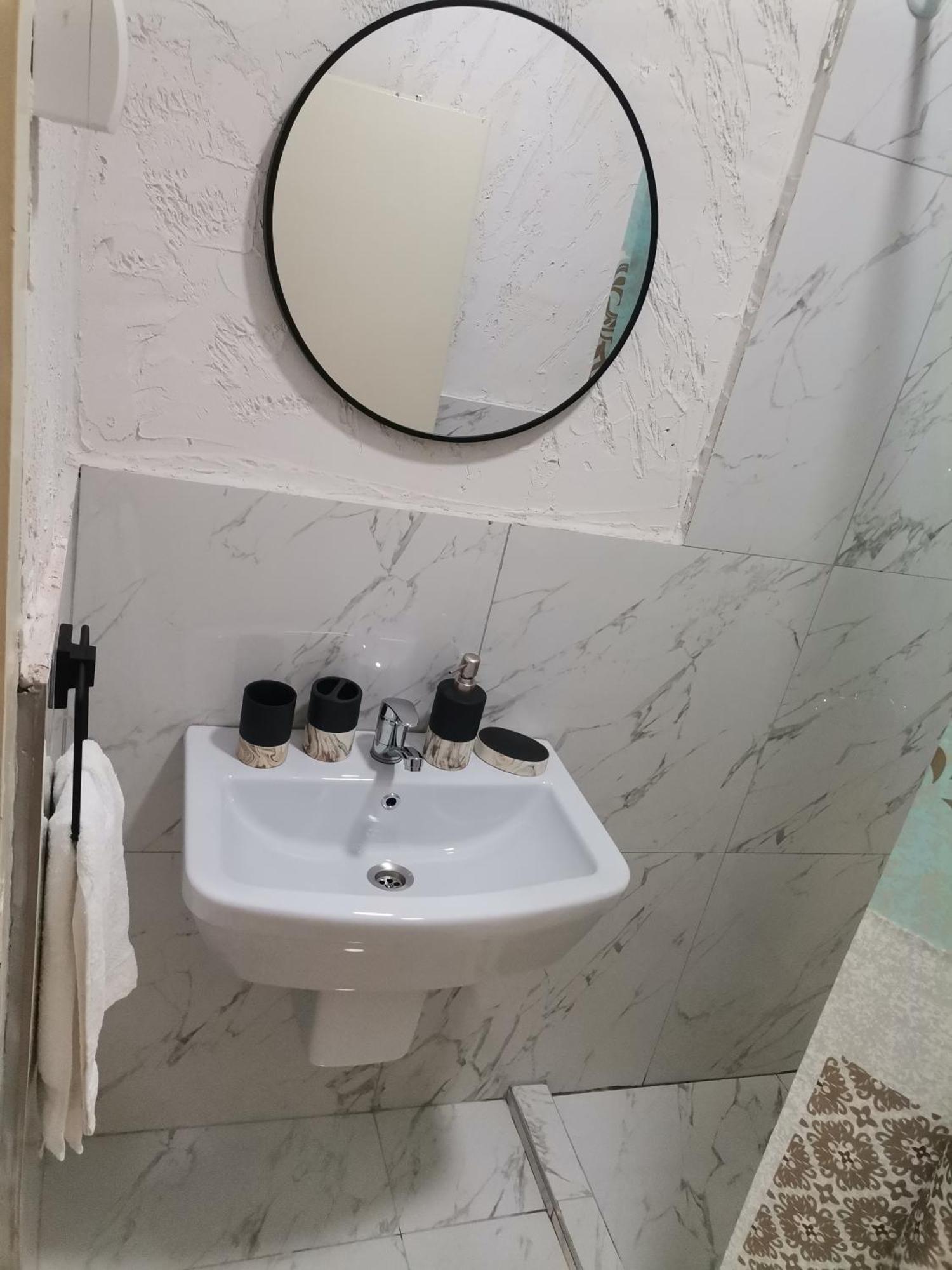Calla 5 Apartment - Main Square, In The City Shopping Center - Parking Slot With Security And Video Camera Üsküp Dış mekan fotoğraf